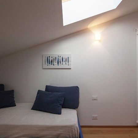 Terrazza Blue Line Apartment เตลลาโร ภายนอก รูปภาพ