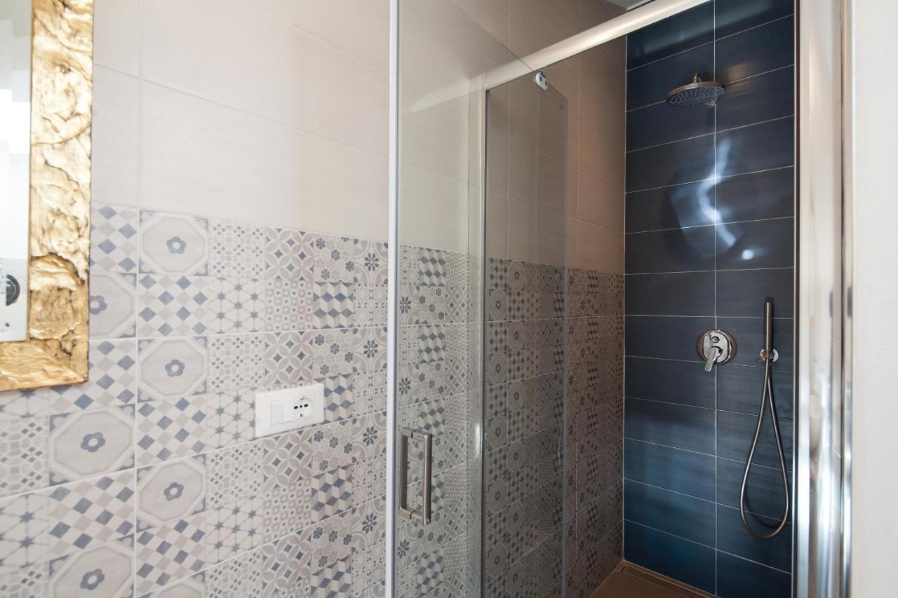 Terrazza Blue Line Apartment เตลลาโร ภายนอก รูปภาพ